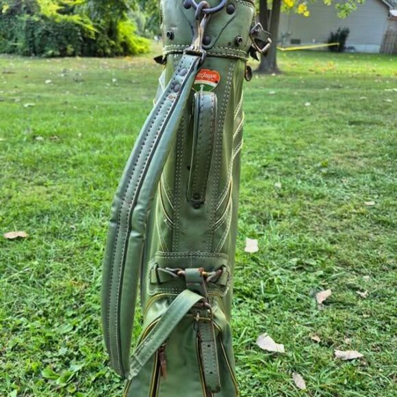 Vintage MacGregor Tourney Carry Golf Bag w/Strap & Vintage Wilson Headcovers - Picture 9 of 10